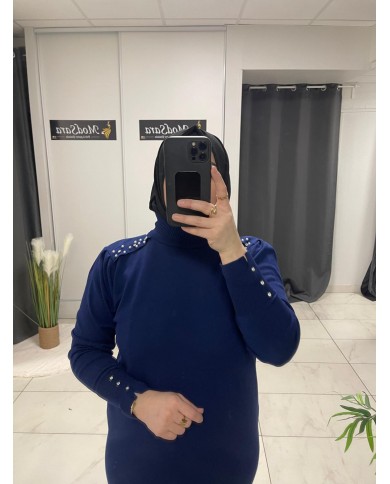 omuz tasli triko elbise